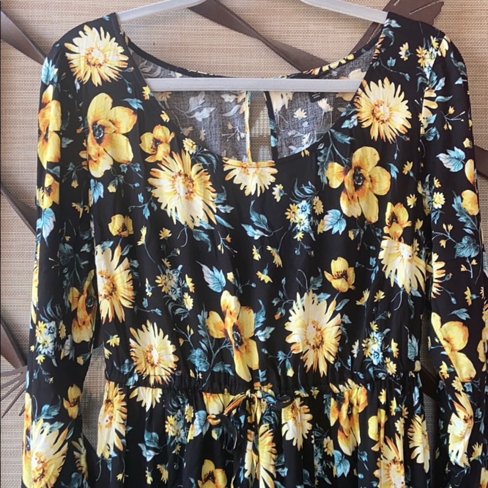 NWT Torrid Black & Yellow 🌺 Floral Dress - Picture 16 of 16